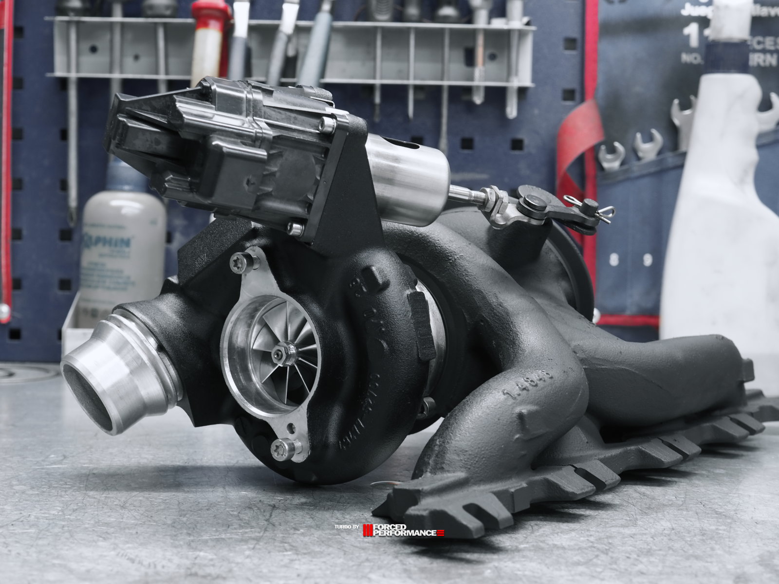 Хорошо сбалансированная и очень мощная конфигурация гибрида на 800 hpr для мотора S58