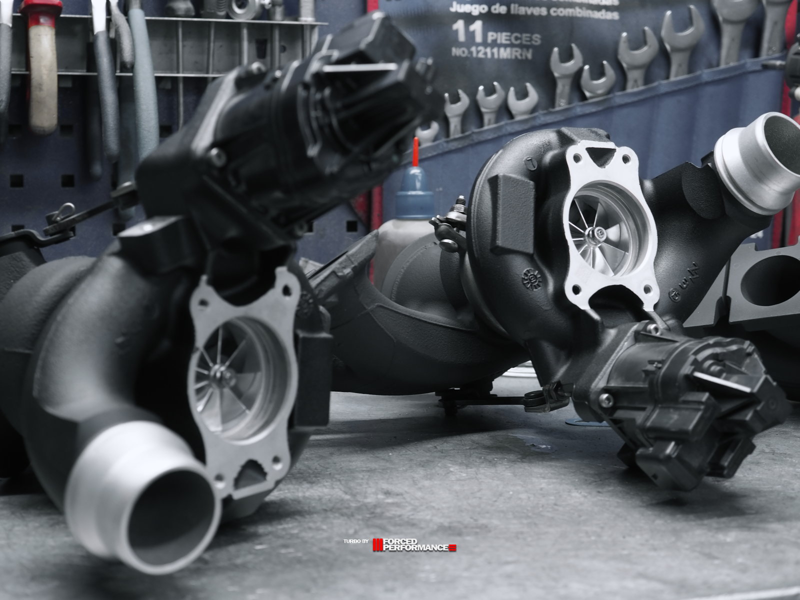 Хорошо сбалансированная и очень мощная конфигурация гибрида на 1050 hpr для мотора S58