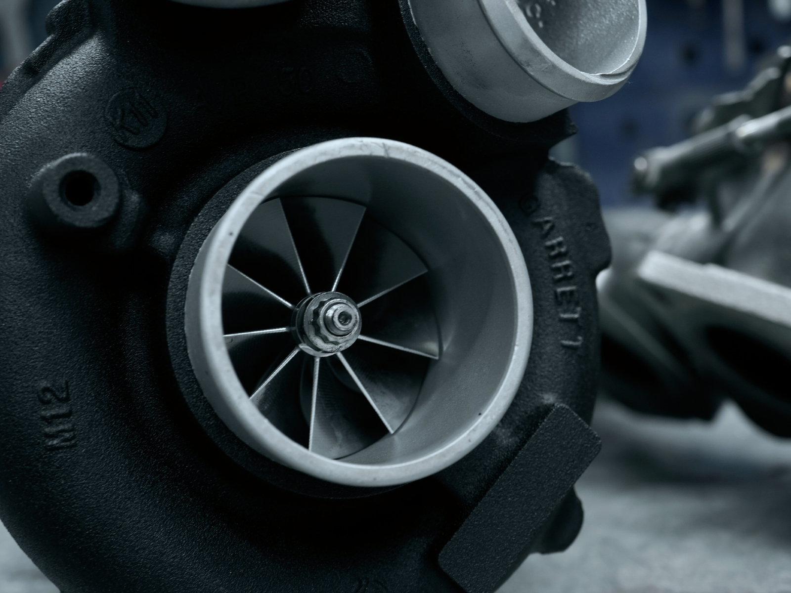 Хорошо сбалансированная и очень мощная конфигурация гибрида на 800 hpr для мотора M157